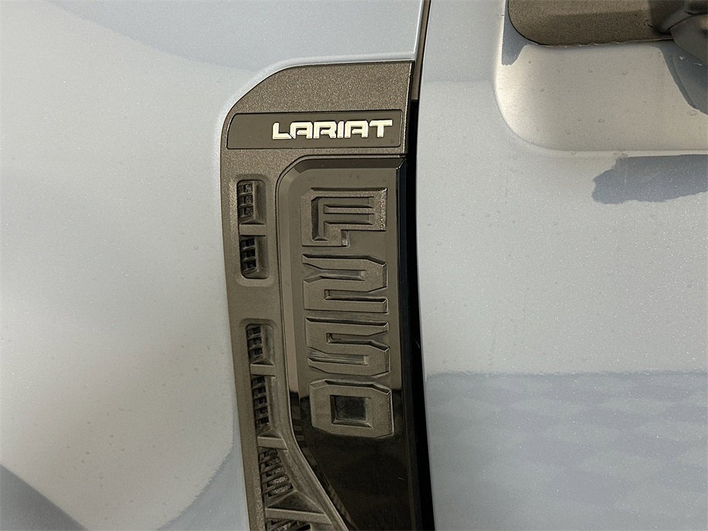 Used 2023 Ford F250 Lariat w/ Sport Appearance Package image 28