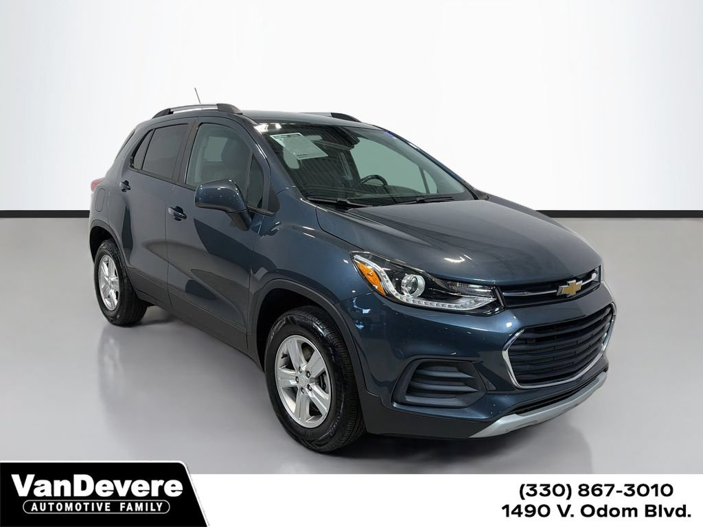 Used 2022 Chevrolet Trax LT w/ Driver Confidence Package AWD/4WD image 1