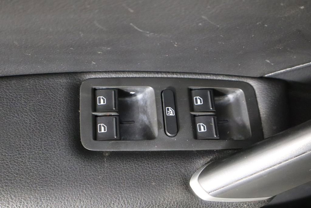 Used 2020 Volkswagen Passat 2.0T R-Line image 20