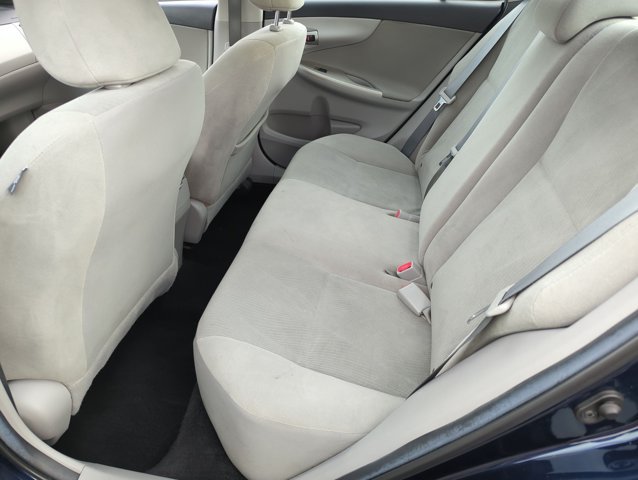 Used 2013 Toyota Corolla LE FWD image 17