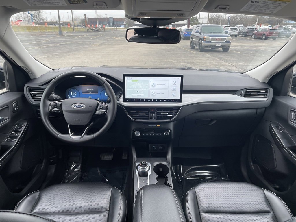 Used 2023 Ford Escape Platinum image 22
