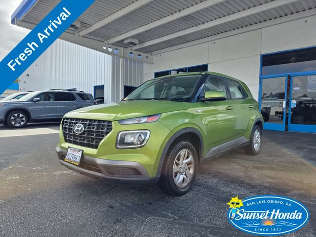 Used 2021 Hyundai Venue SE FWD 360° Tour