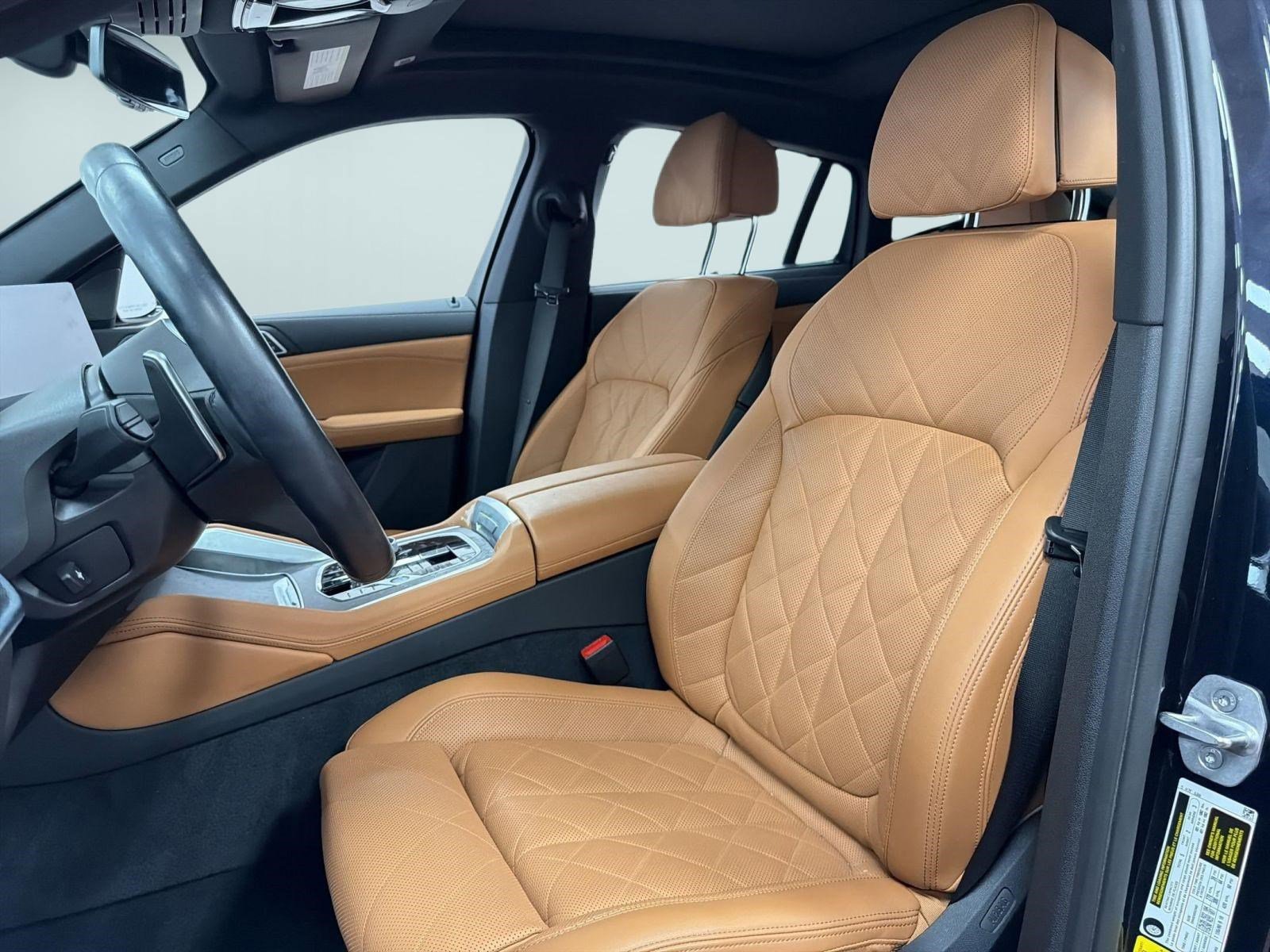 Certified 2024 BMW X6 xDrive40i w/ Executive Package image 5