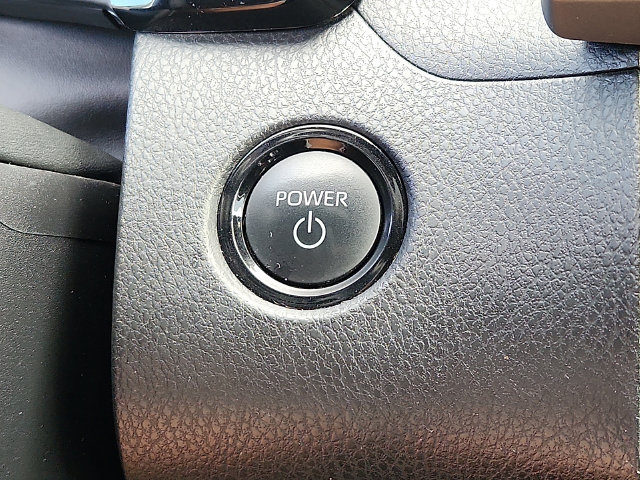 Used 2025 Toyota Camry SE FWD image 24