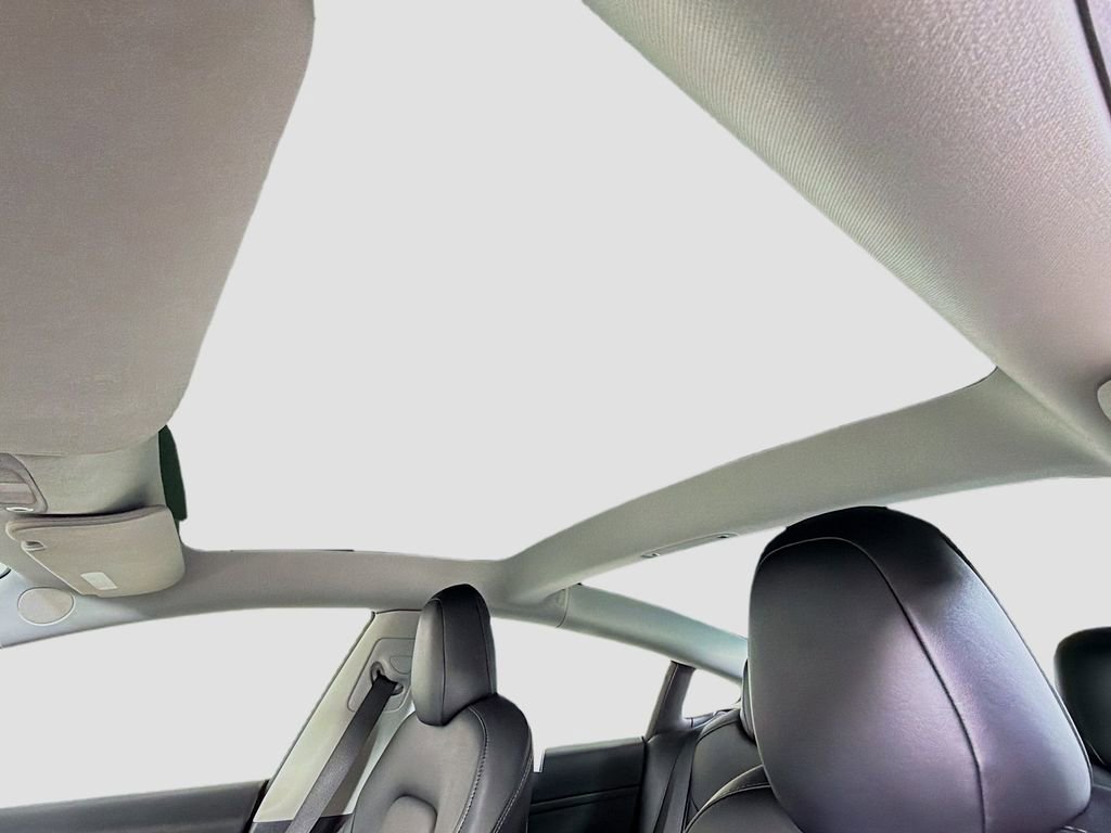 Used 2022 Tesla Model 3 image 16