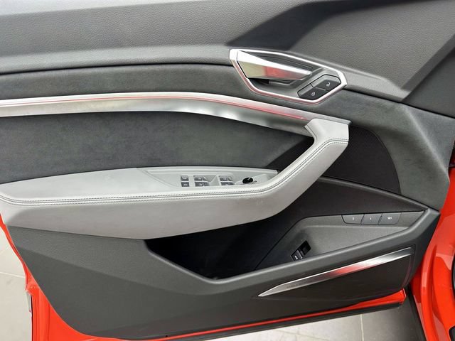 Certified 2022 Audi e-tron S Prestige w/ Prestige Package AWD/4WD image 18