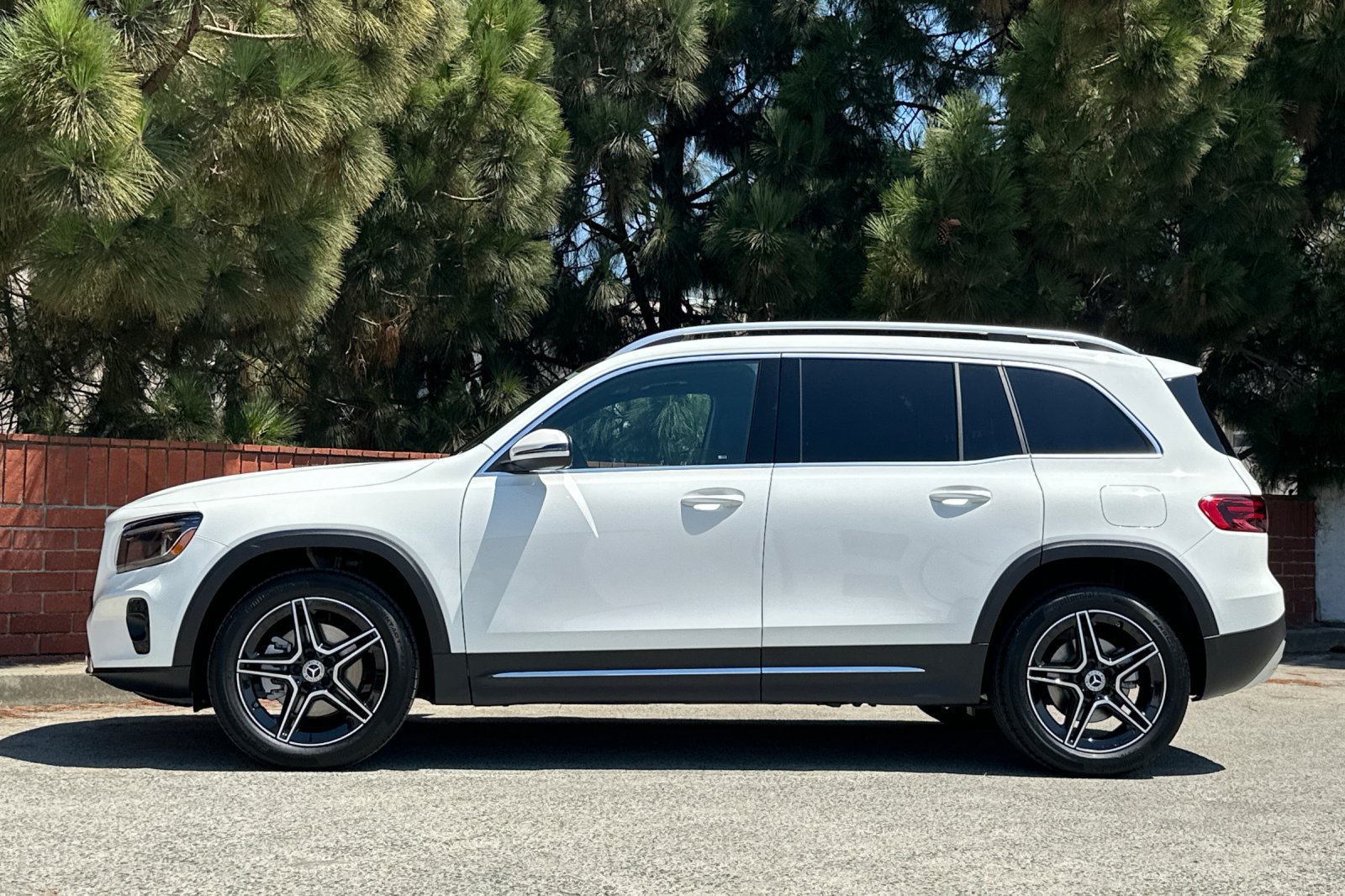New 2026 Mercedes-Benz GLB 250 image 7
