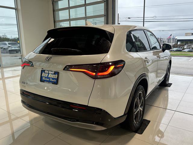Used 2023 Honda HR-V EX-L image 8