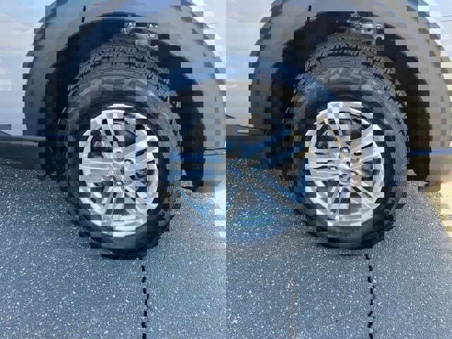 Certified 2021 Ford Explorer XLT w/ Equipment Group 202A image 27