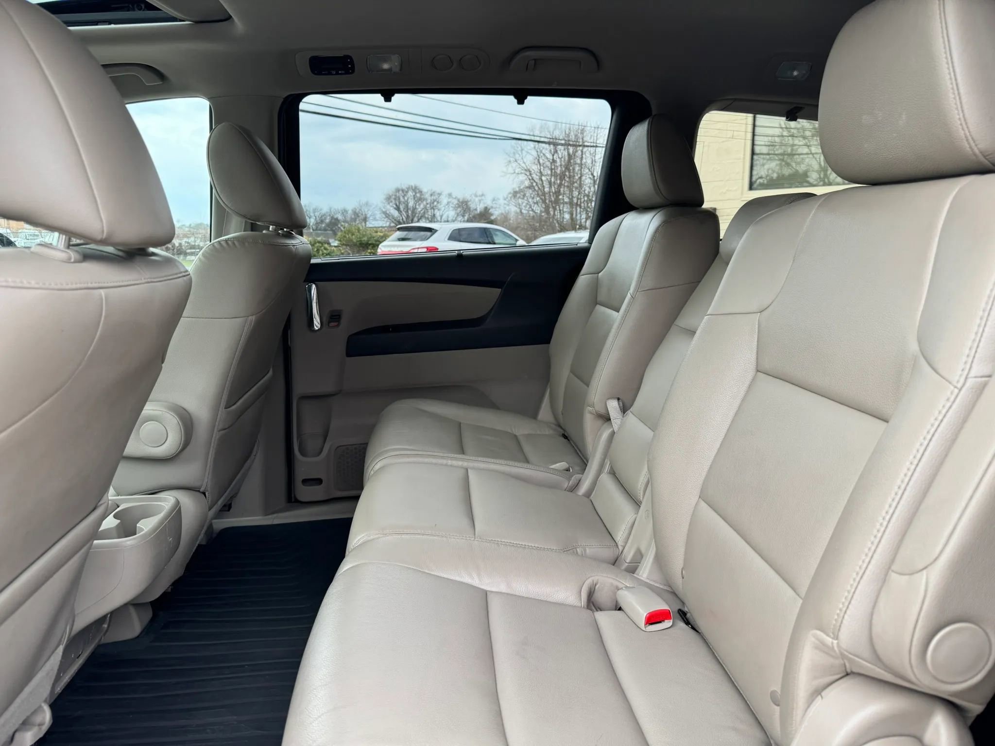 Used 2015 Honda Odyssey EX-L image 31