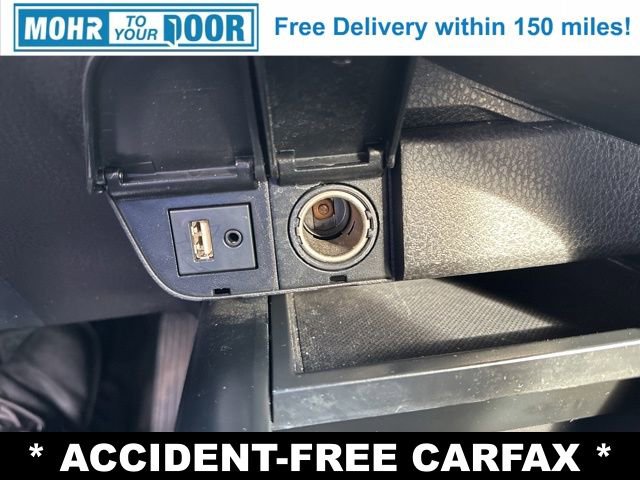 Used 2018 Toyota Camry LE image 23