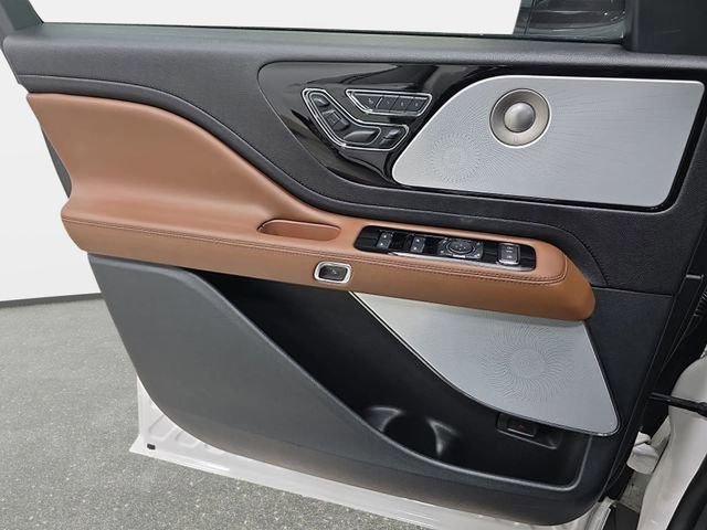 Certified 2023 Lincoln Aviator Grand Touring w/ Equipment Group 301A AWD/4WD image 24