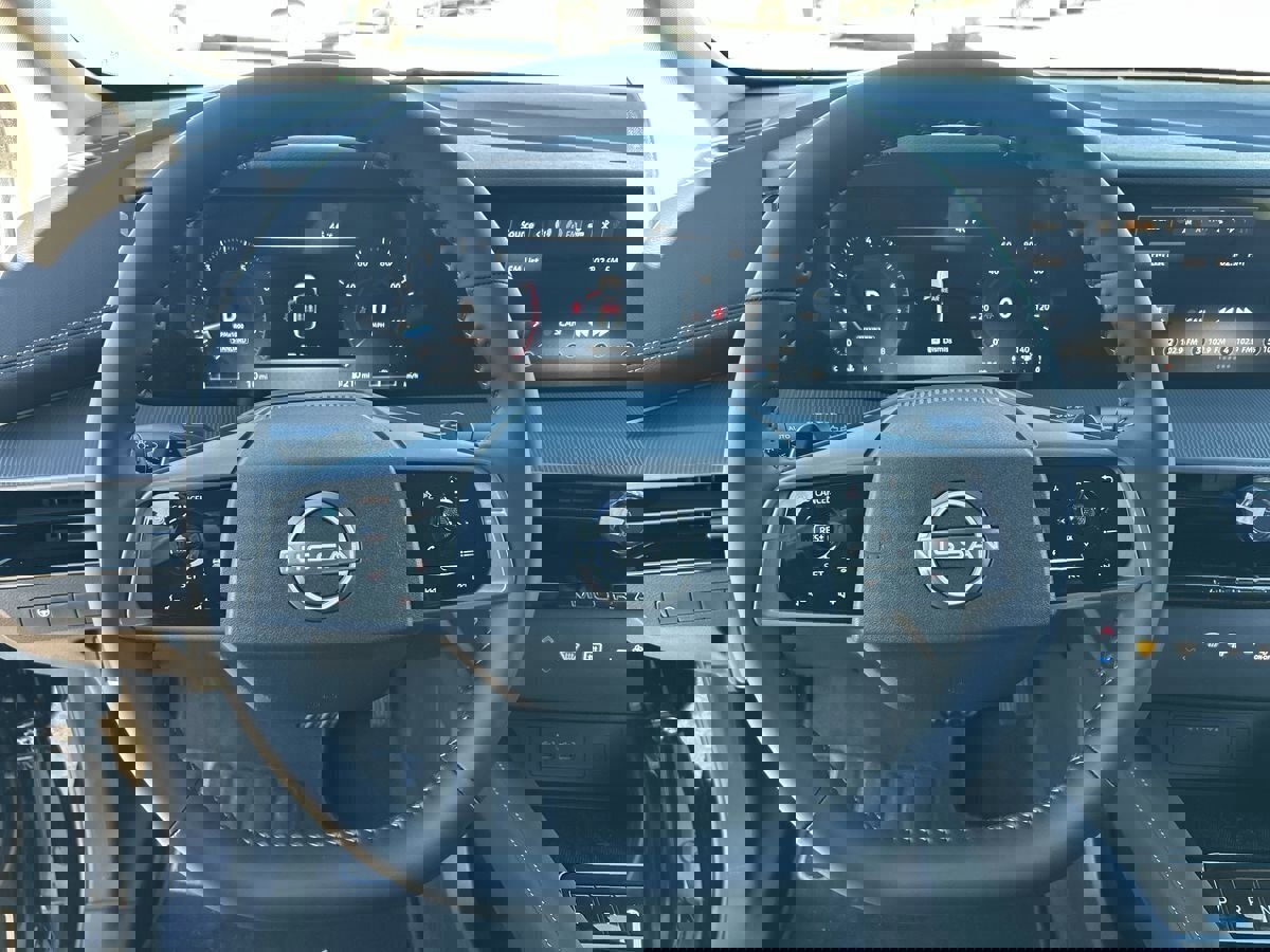 Used 2025 Nissan Murano SV image 24