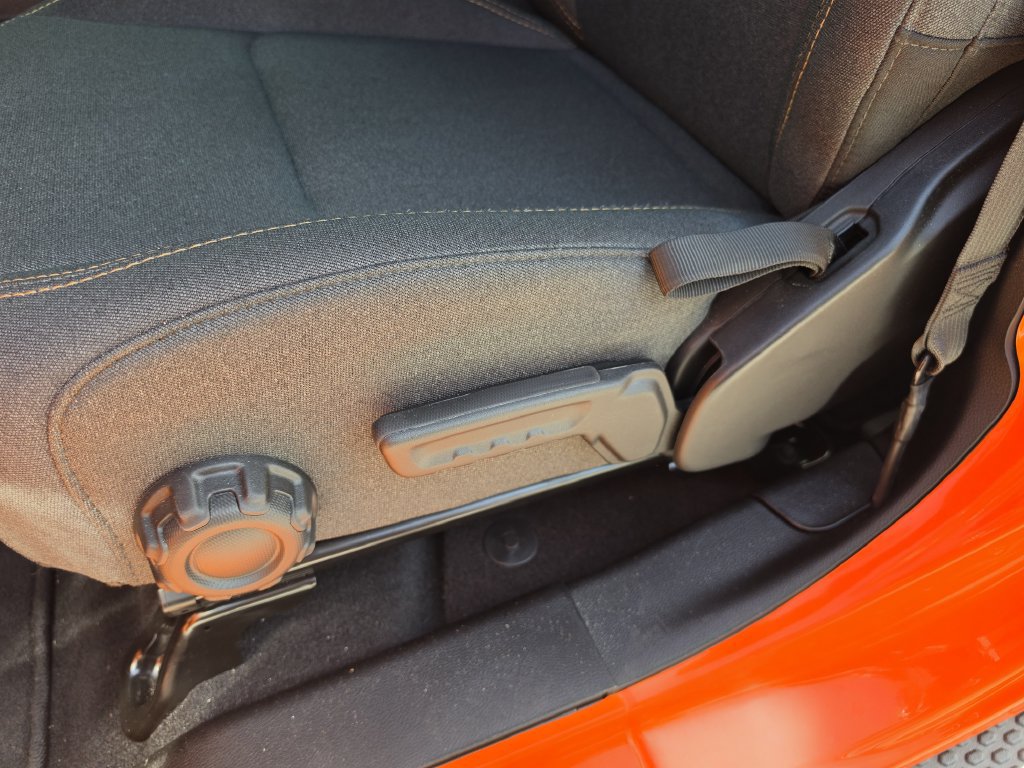 Certified 2025 Jeep Wrangler Unlimited Sport AWD/4WD image 18