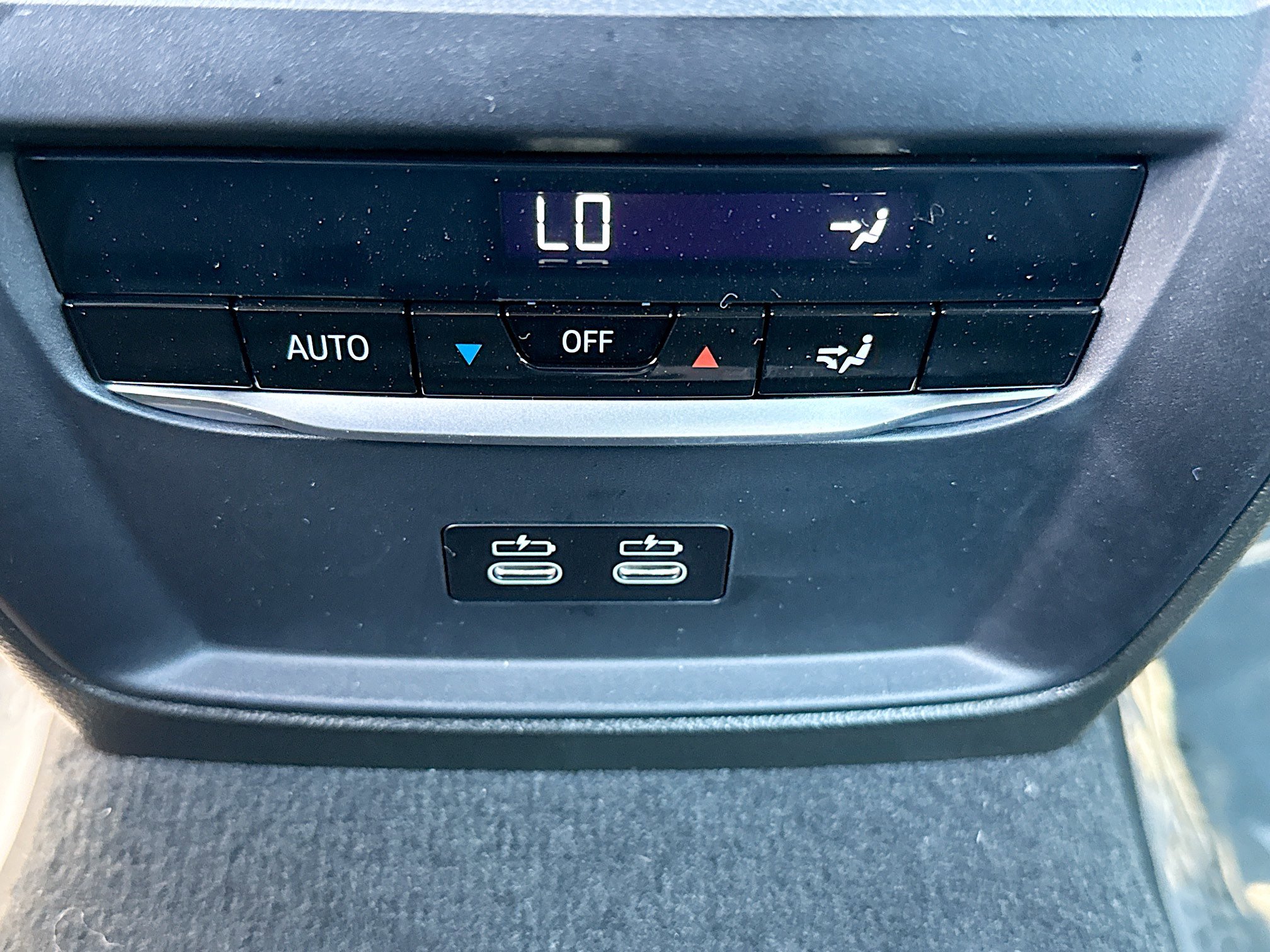 New 2026 BMW 330i Sedan w/ Convenience Package image 21