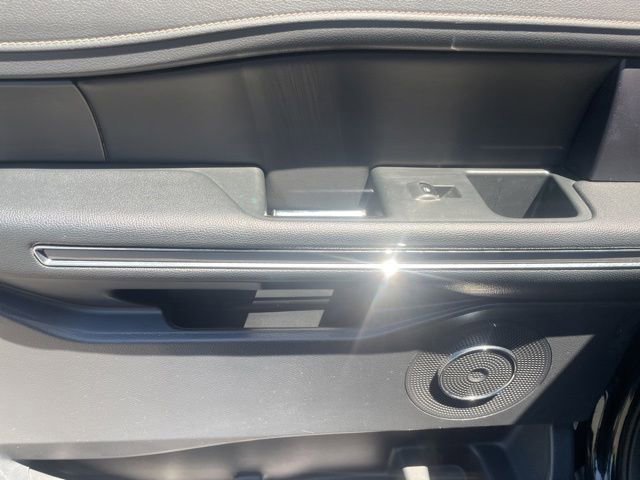 Used 2024 Ford Expedition Max XLT AWD/4WD image 59