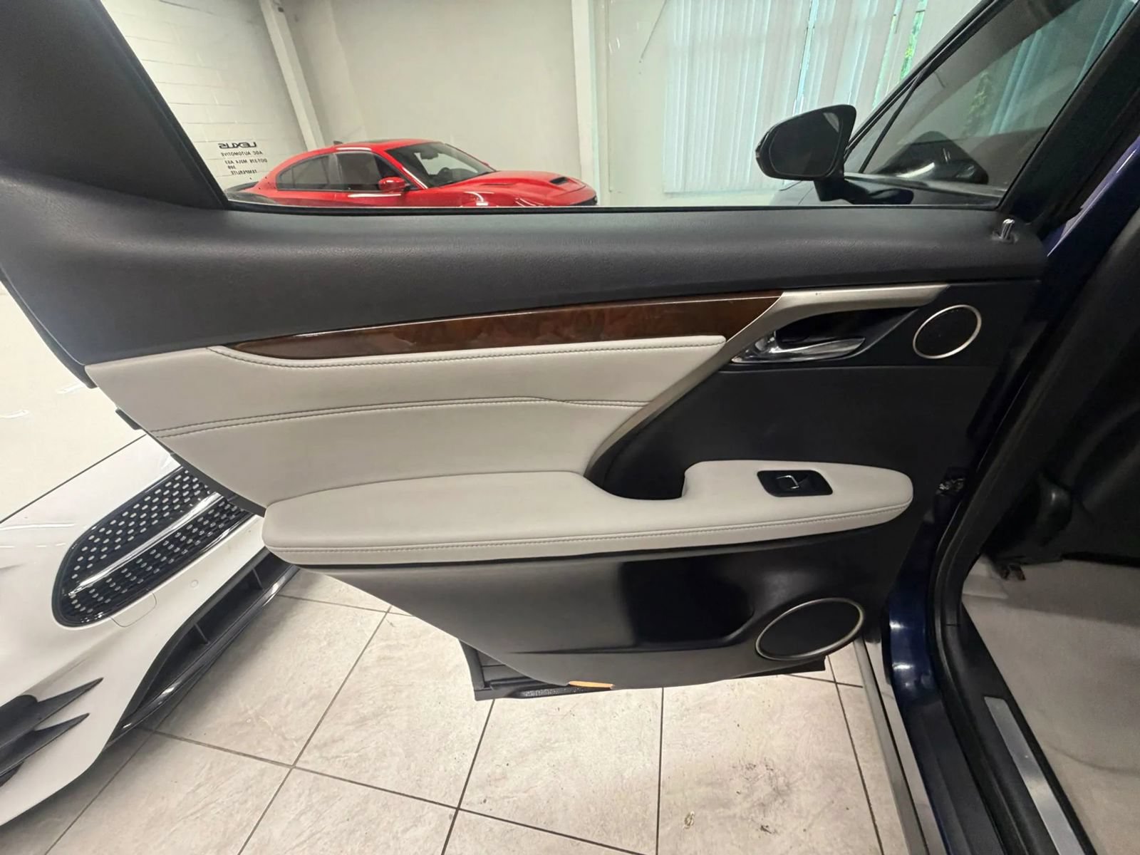 Used 2016 Lexus RX 450h FWD image 15