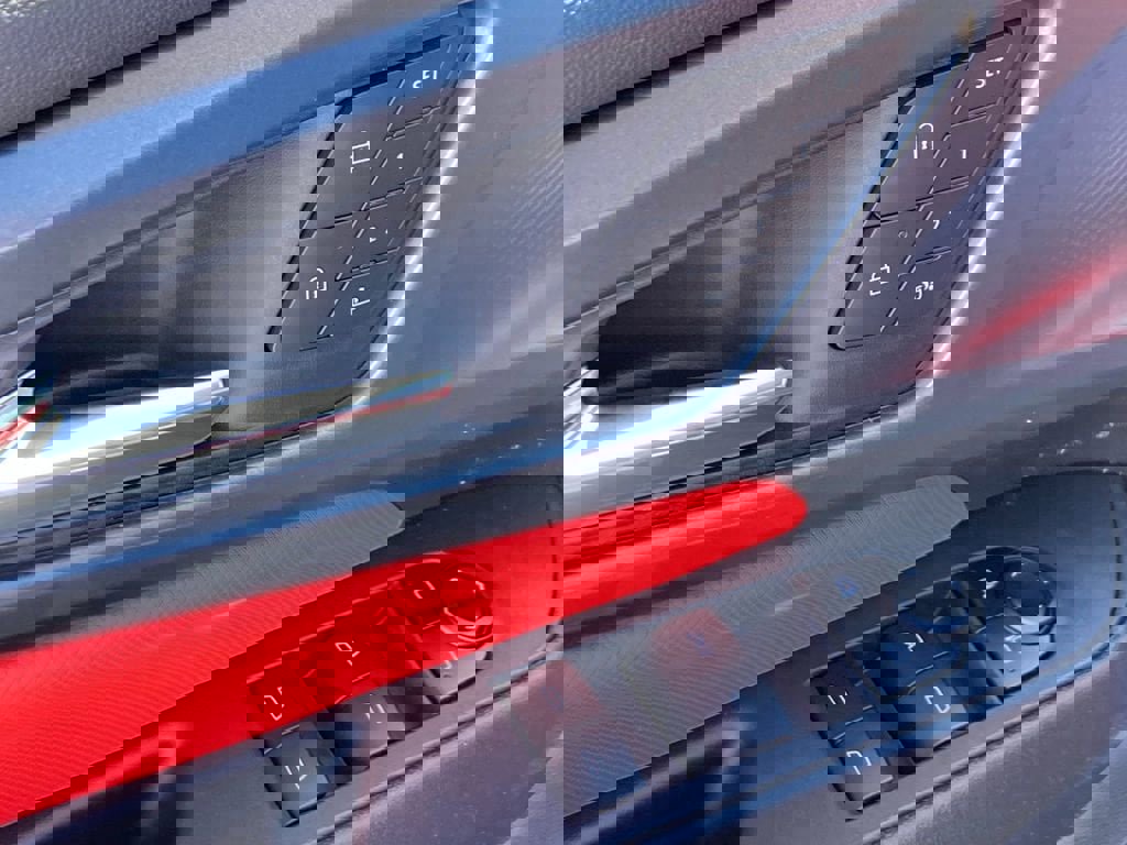 New 2025 Chevrolet Equinox EV RS w/ Convenience Package II image 21