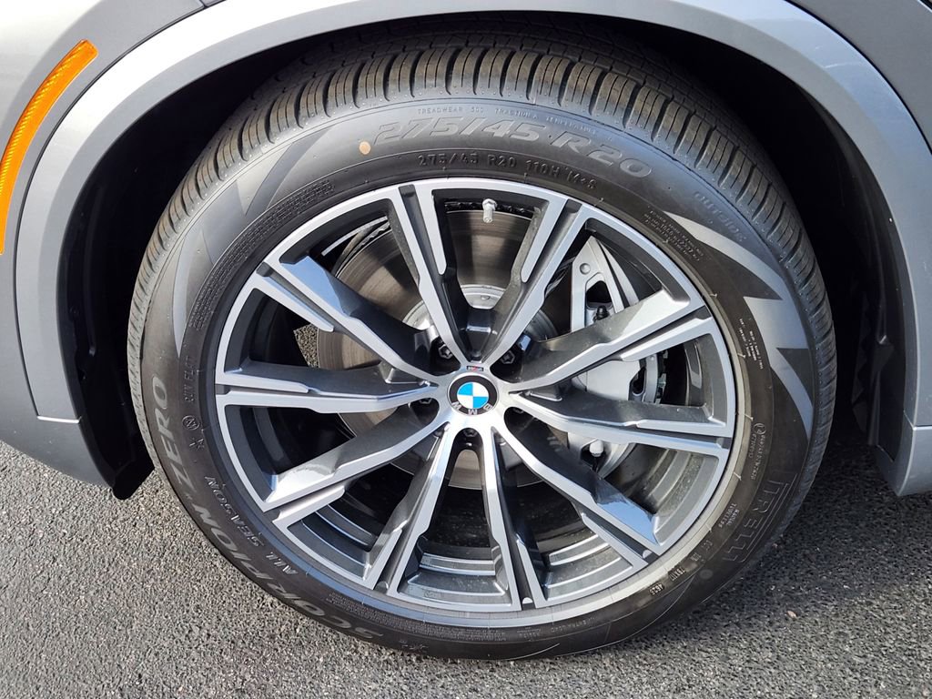 New 2026 BMW X5 xDrive50e image 7