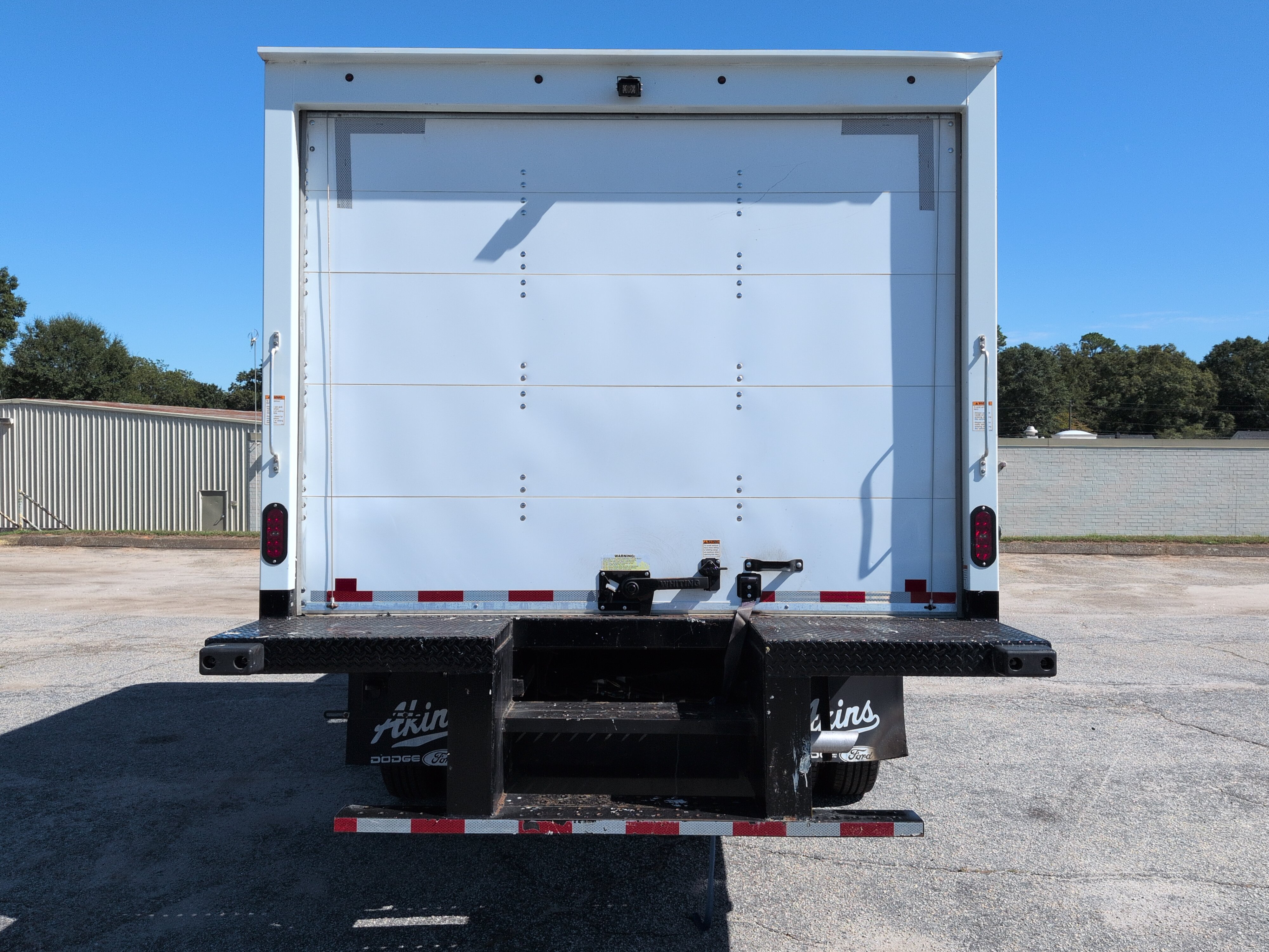Used 2022 Ford F350 XLT RWD image 4