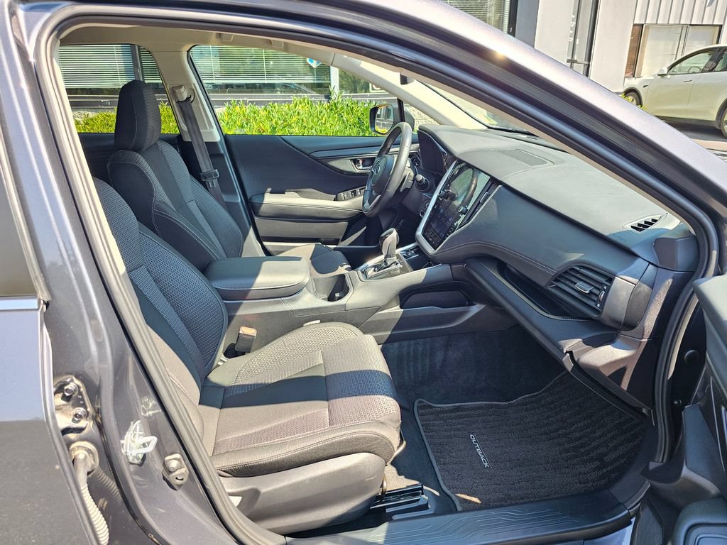 Used 2023 Subaru Outback Premium AWD/4WD image 11