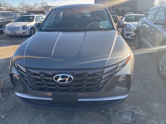 Used 2022 Hyundai Tucson SE image 3