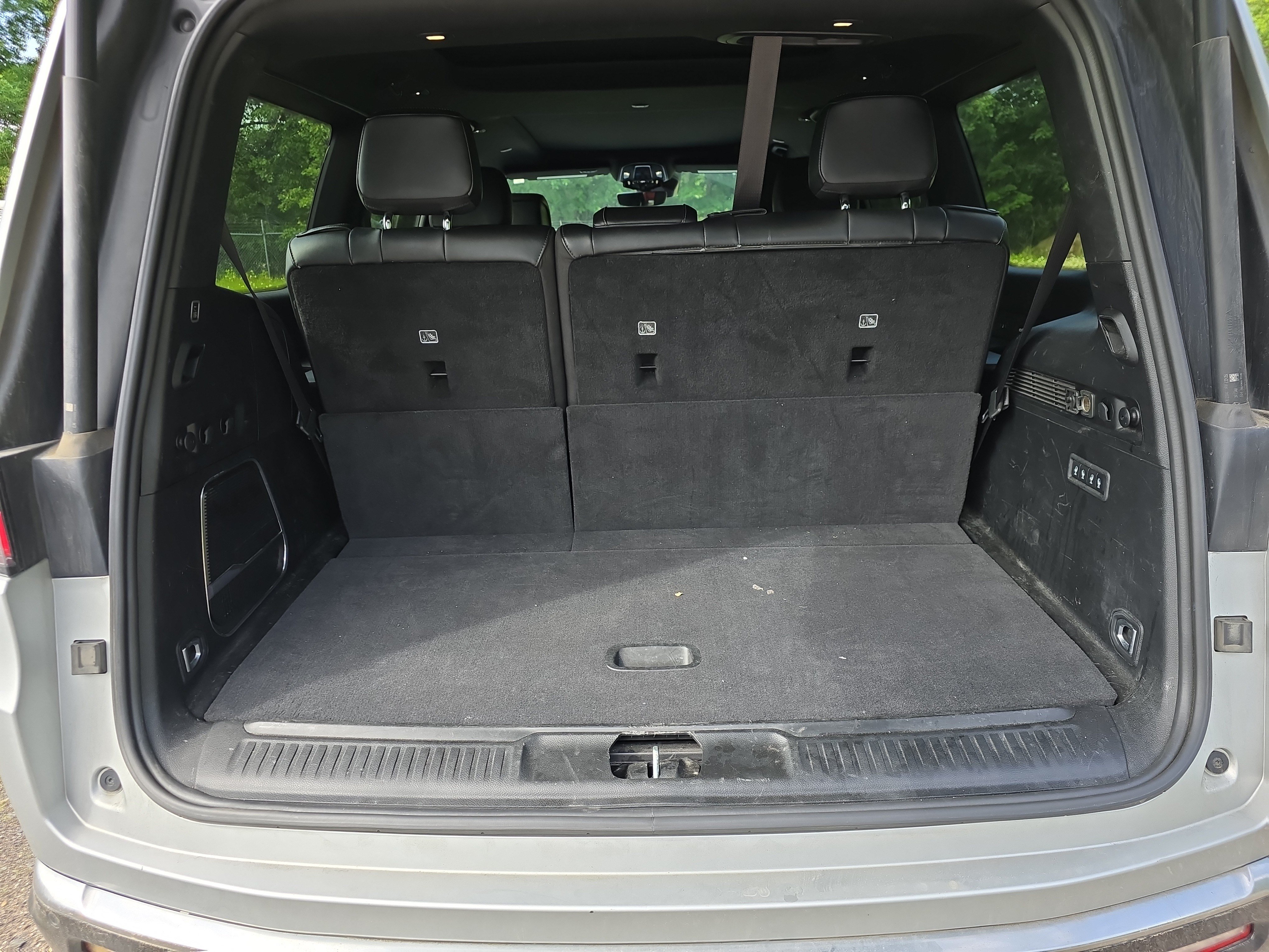 Used 2022 Jeep Wagoneer Series III w/ Premium Group I AWD/4WD image 4
