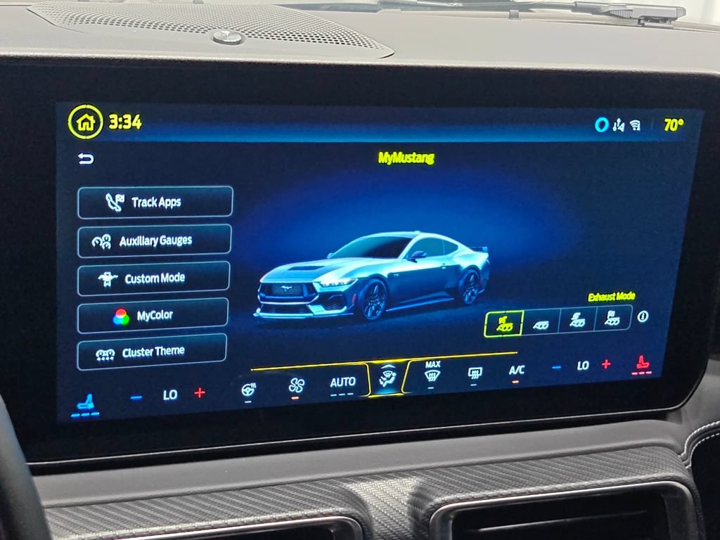 Used 2025 Ford Mustang Premium RWD image 41