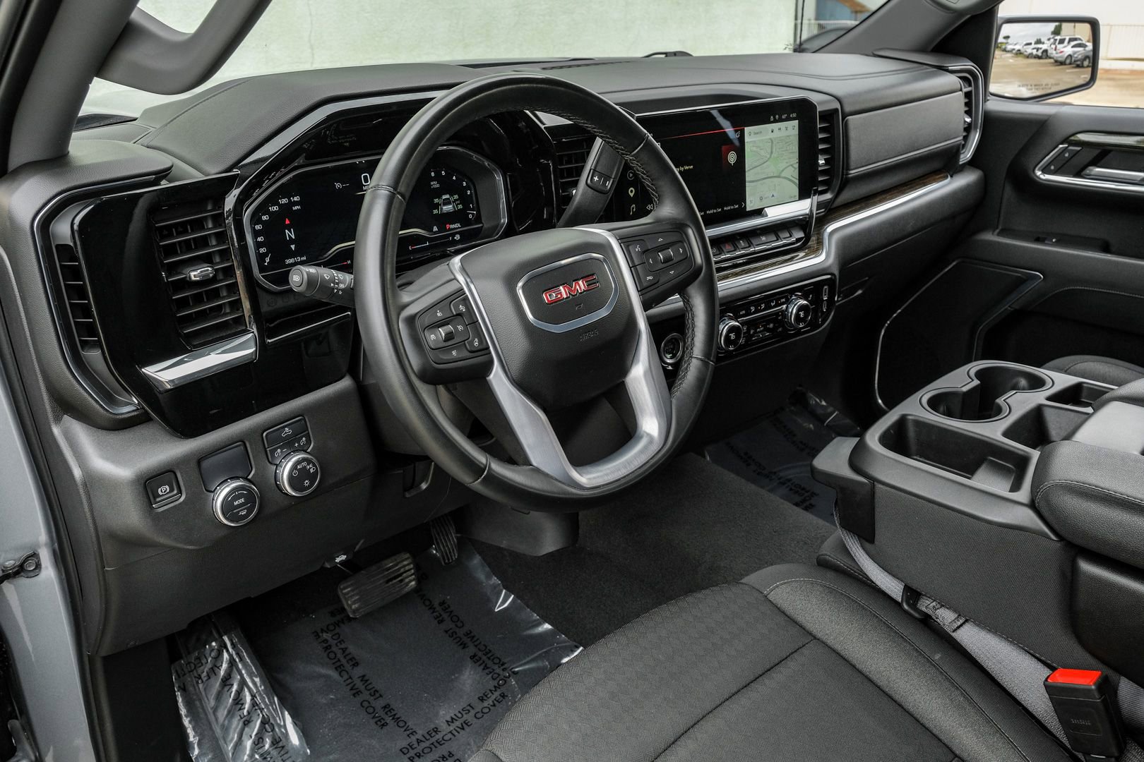 Used 2024 GMC Sierra 1500 SLE RWD image 2