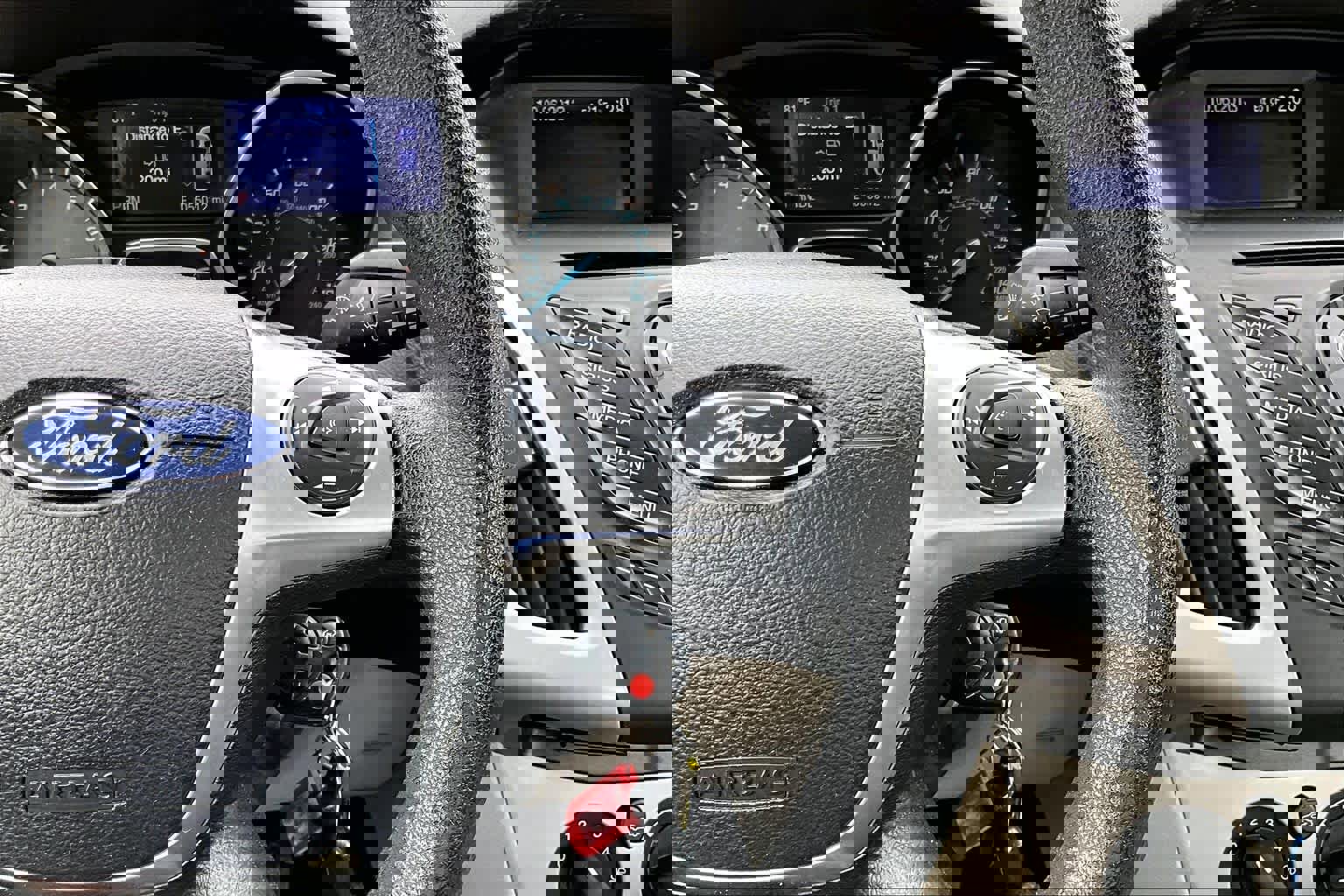 Used 2014 Ford Focus SE FWD image 25