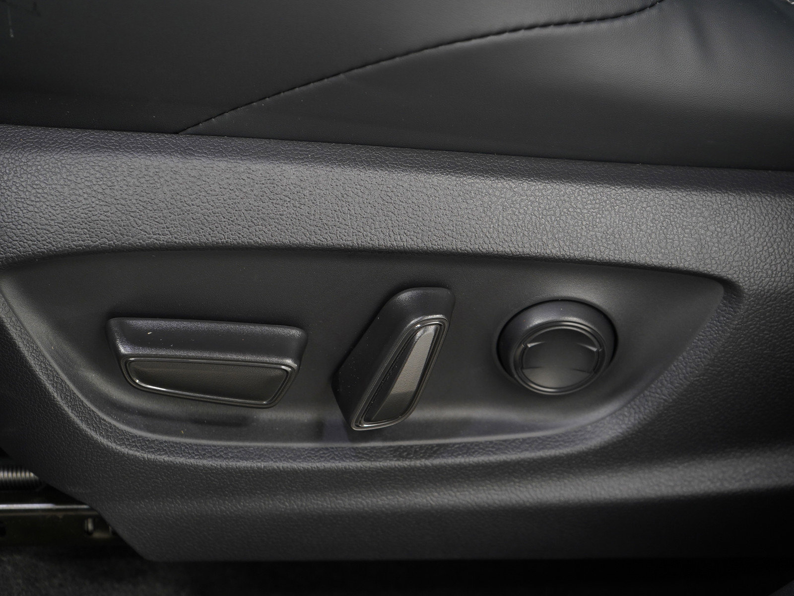 Certified 2026 Toyota bZ AWD/4WD image 25