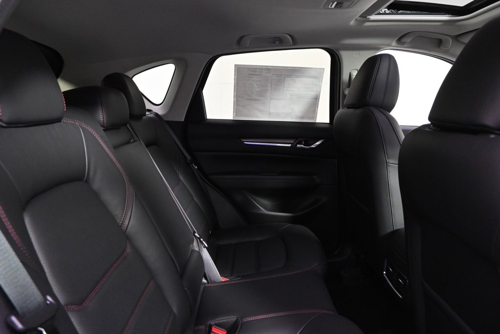 New 2025 MAZDA CX-5 Carbon Edition image 18