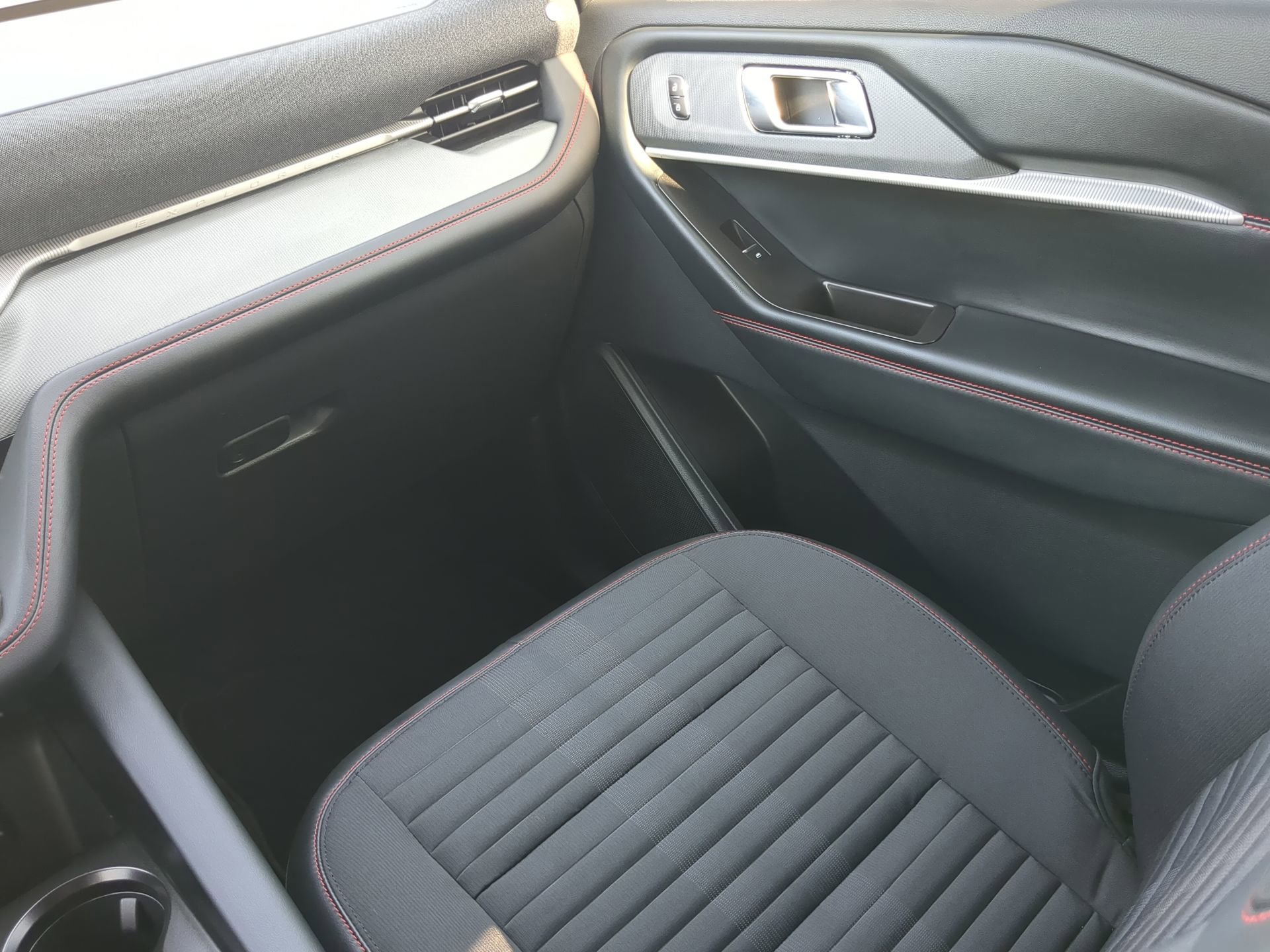 New 2026 Ford Explorer ST-Line image 56