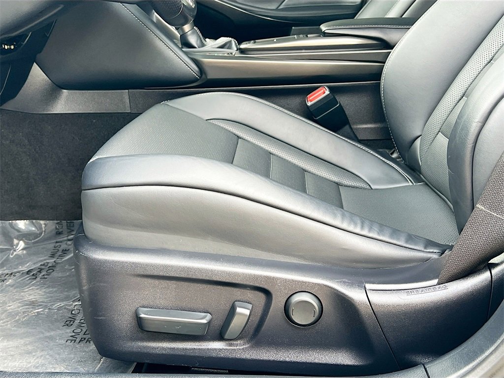 Used 2022 Lexus IS 350 F Sport w/ Accessory Package image 18