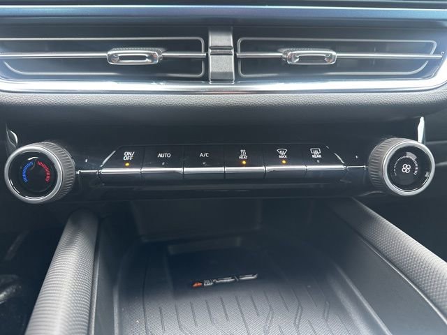 New 2026 Chevrolet Equinox EV LT AWD/4WD image 12