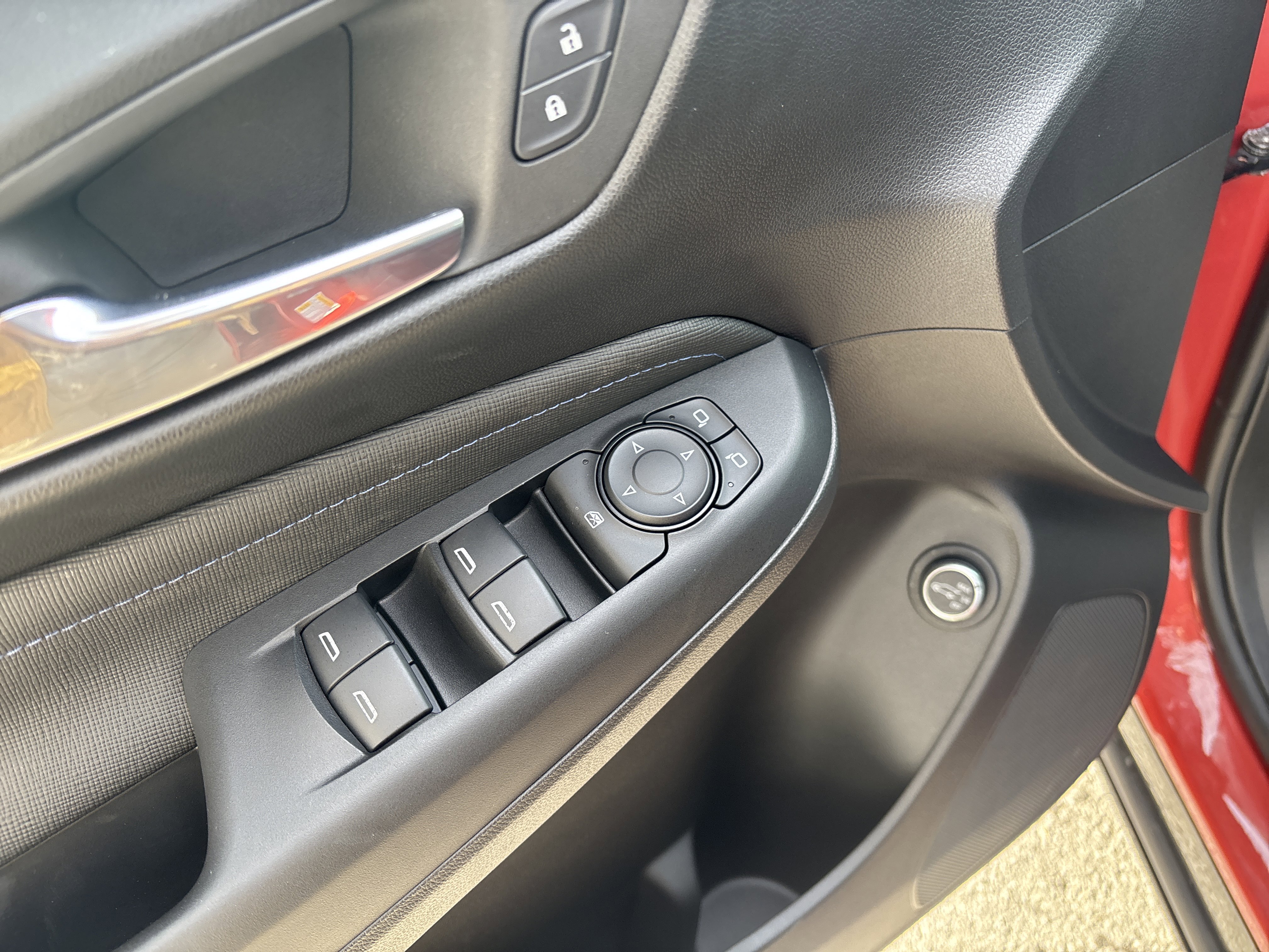 Used 2024 Buick Envista Sport Touring w/ Convenience I Package image 16