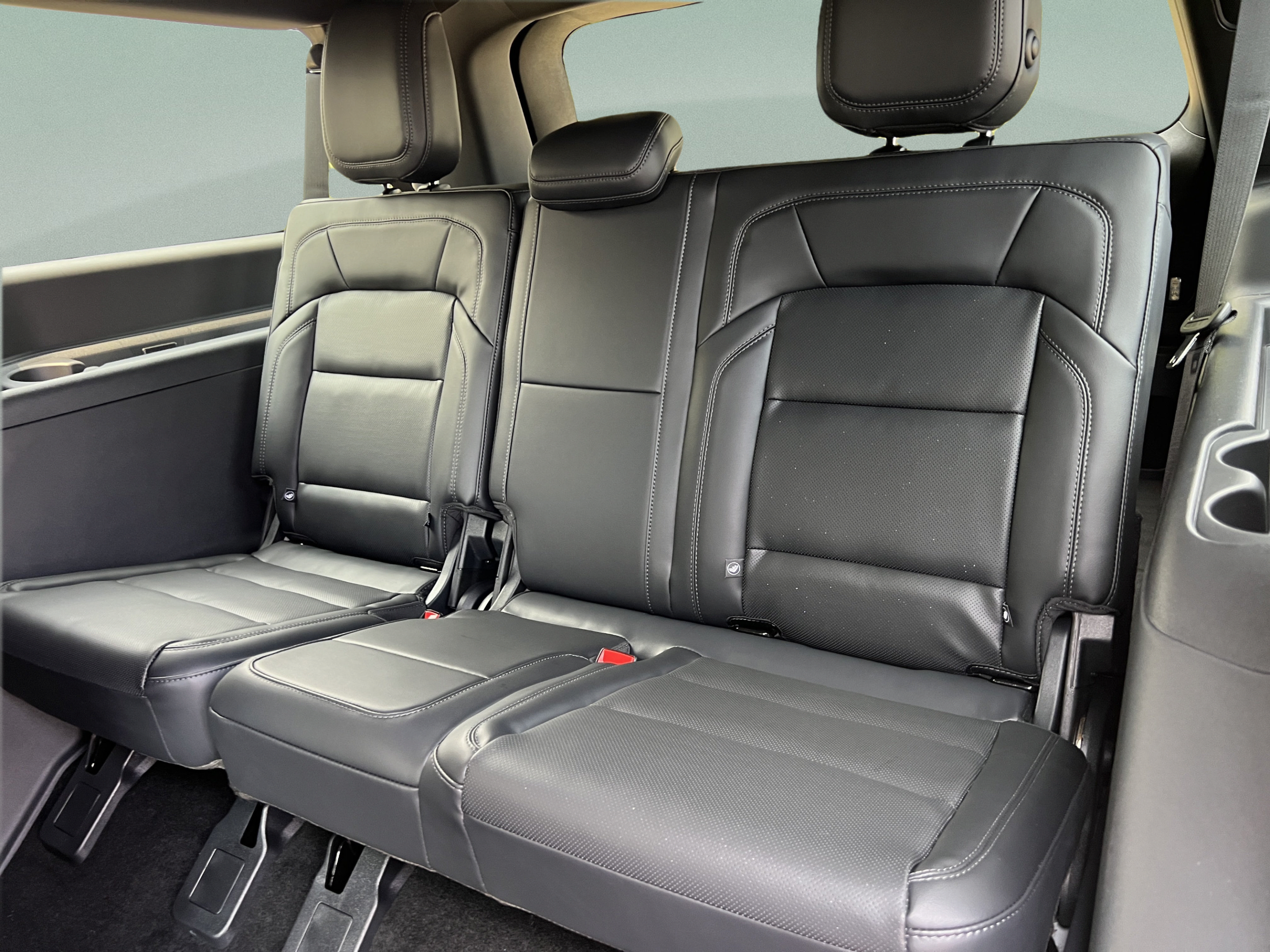 New 2027 Lincoln Navigator L Reserve w/ Jet Appearance Package AWD/4WD image 24