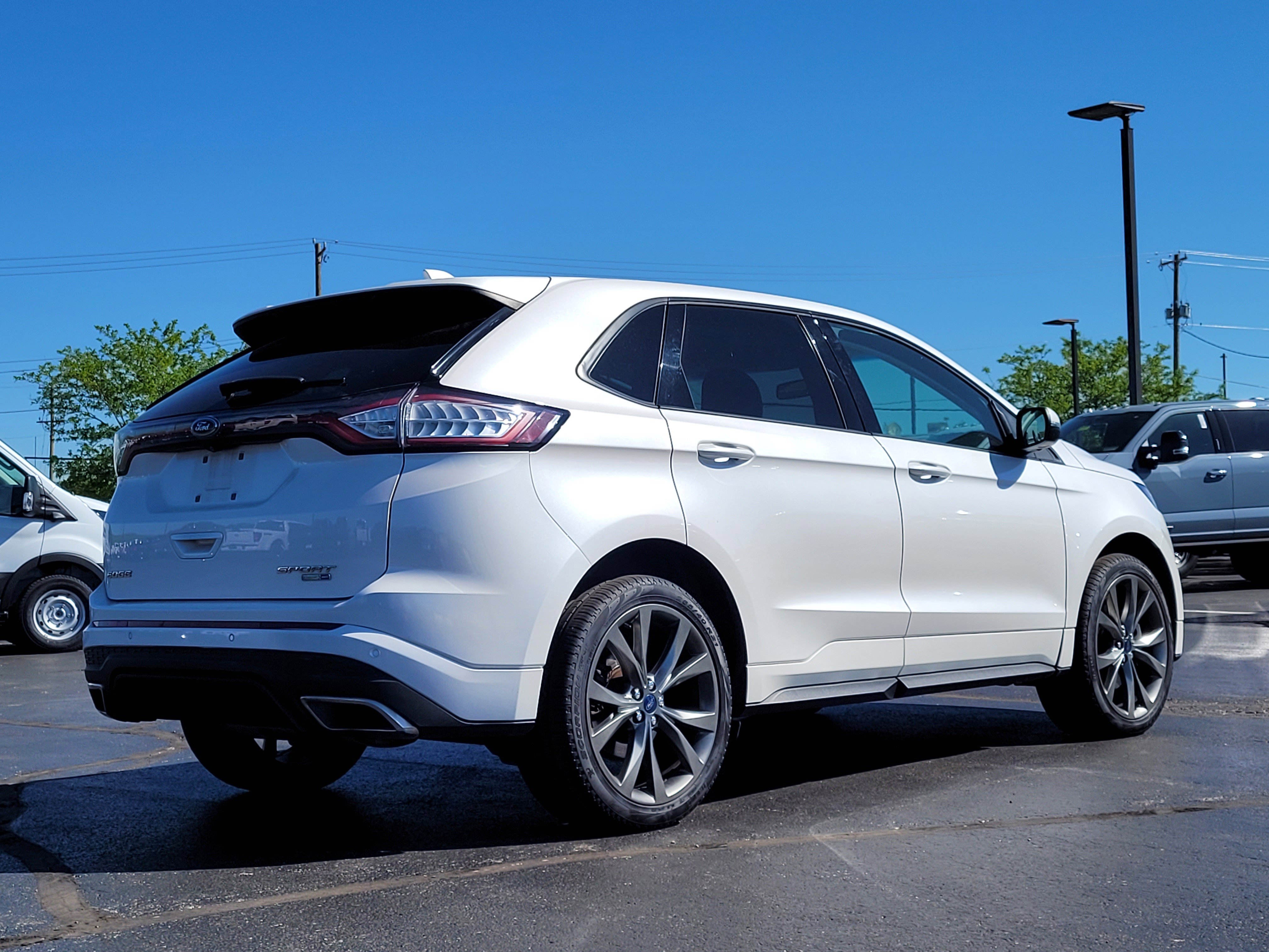 Used 2016 Ford Edge Sport w/ Technology Package AWD/4WD image 4