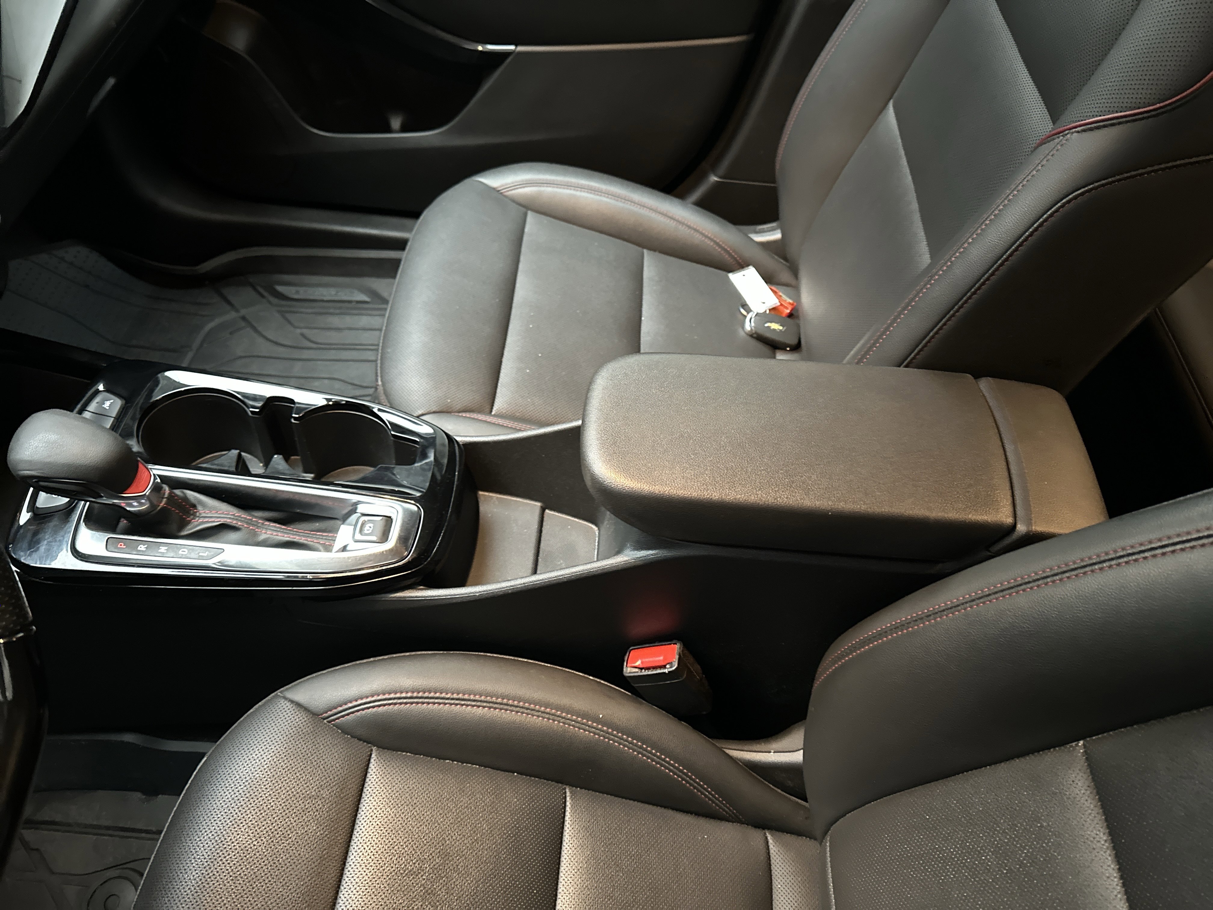 Used 2025 Chevrolet Trax RS w/ Driver Confidence Package image 33