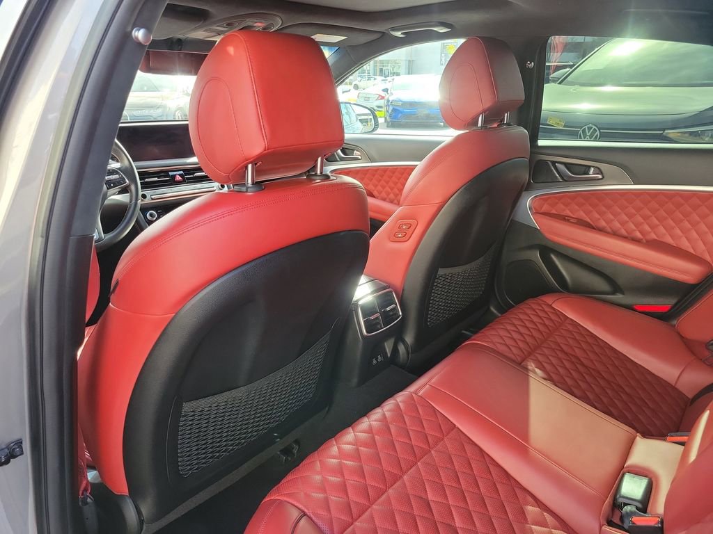 Used 2024 Genesis G70 3.3T Advanced w/ Sport Prestige Package image 14