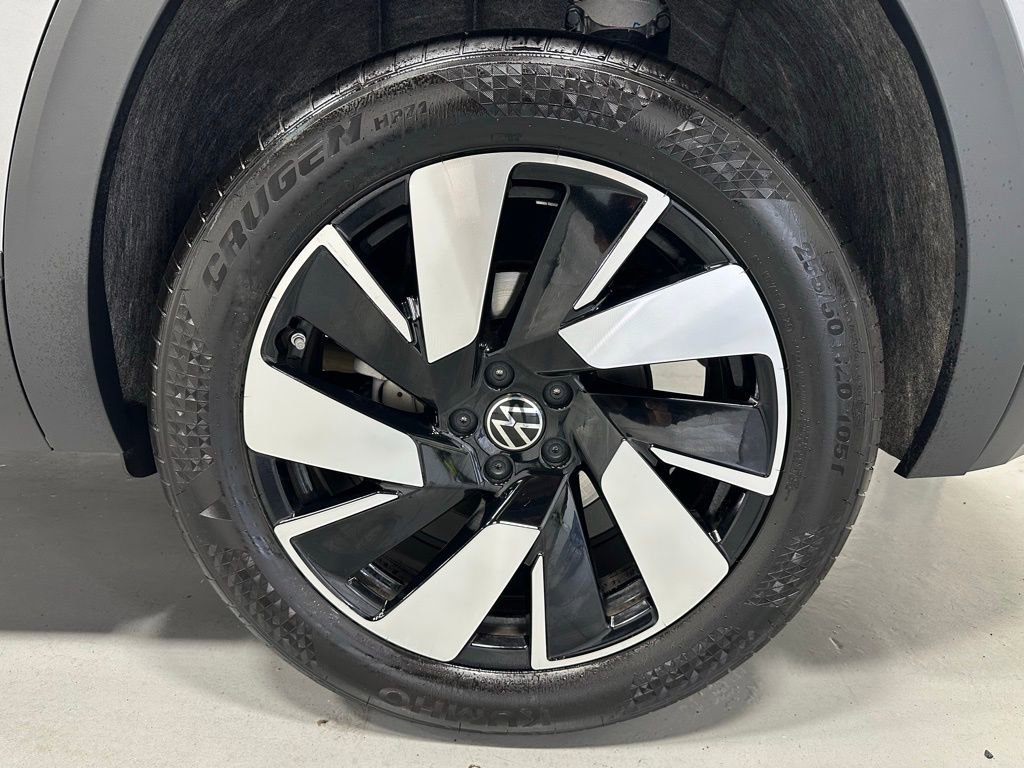 Used 2025 Volkswagen Atlas Cross Sport SE image 63