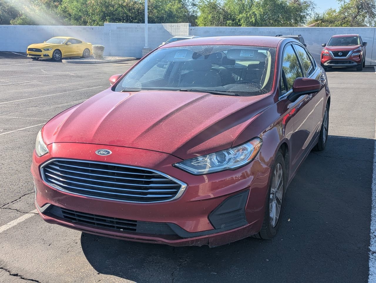 Used 2019 Ford Fusion SE image 2