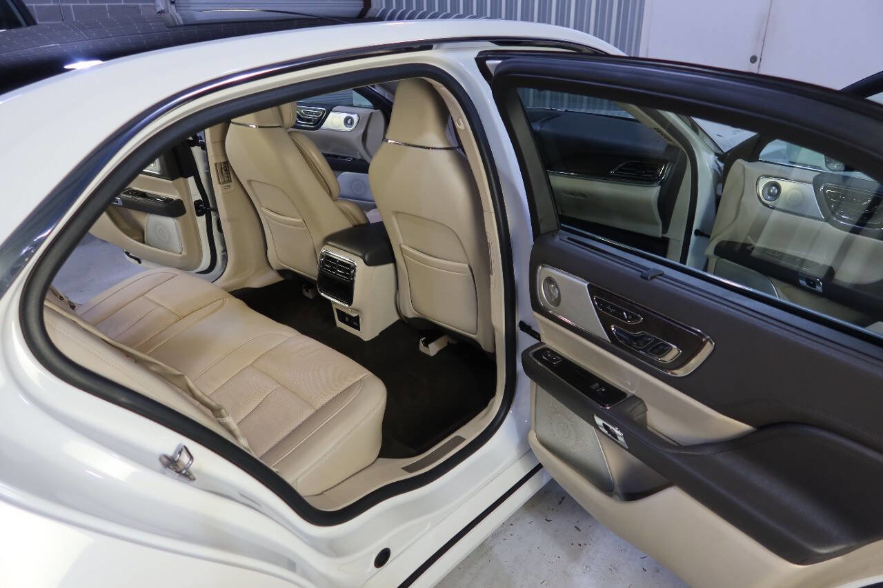 Used 2020 Lincoln Continental Reserve w/ Luxury Package image 14