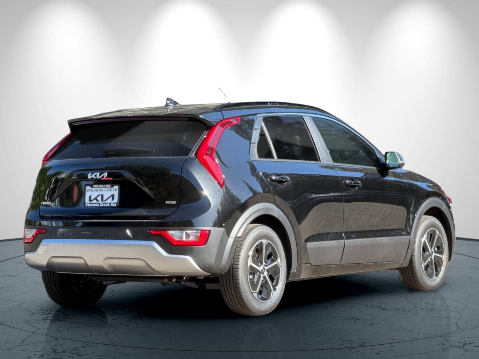 New 2026 Kia Niro EX FWD image 4
