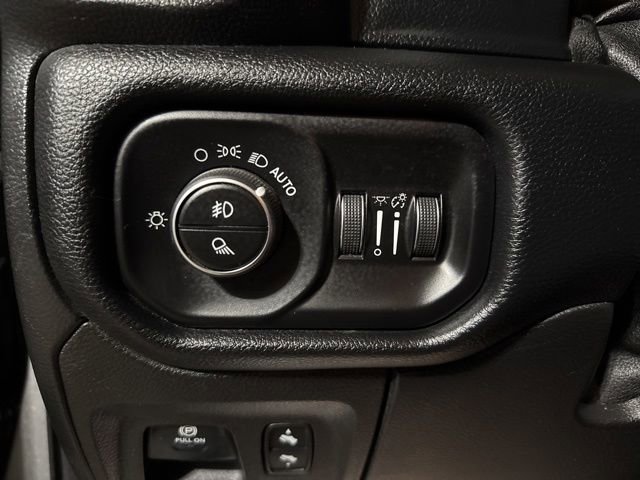 Used 2019 RAM 1500 Big Horn AWD/4WD image 4