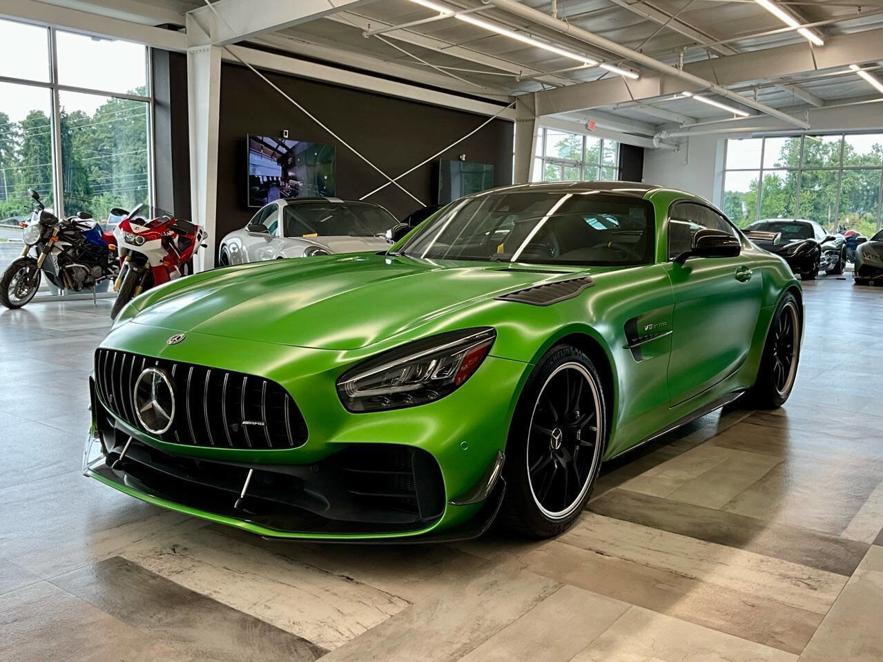 Used 2020 Mercedes-Benz AMG GT R image 2