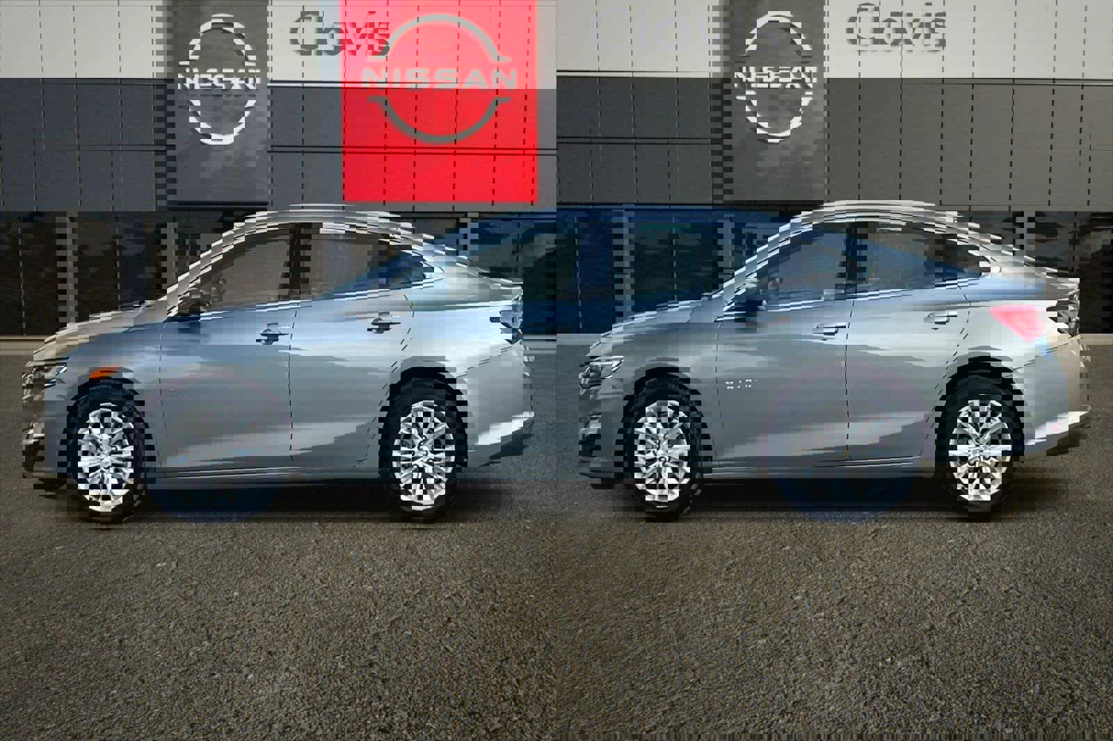 Used 2024 Chevrolet Malibu LT image 6