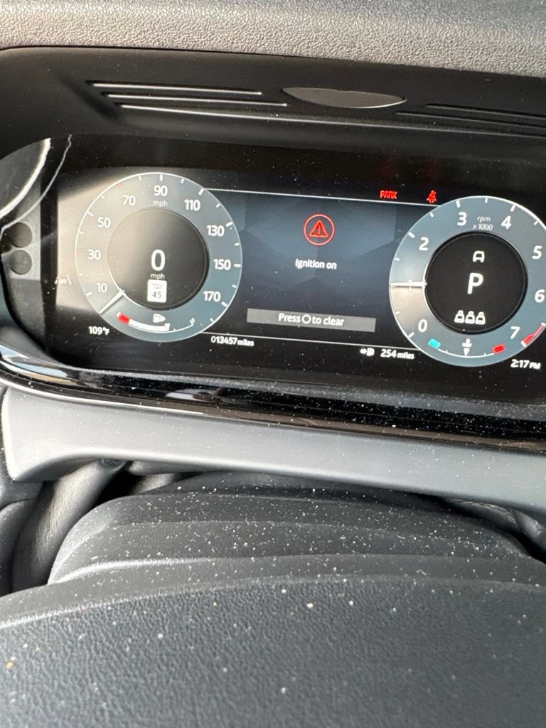 Used 2024 Land Rover Range Rover Evoque Dynamic SE AWD/4WD image 10
