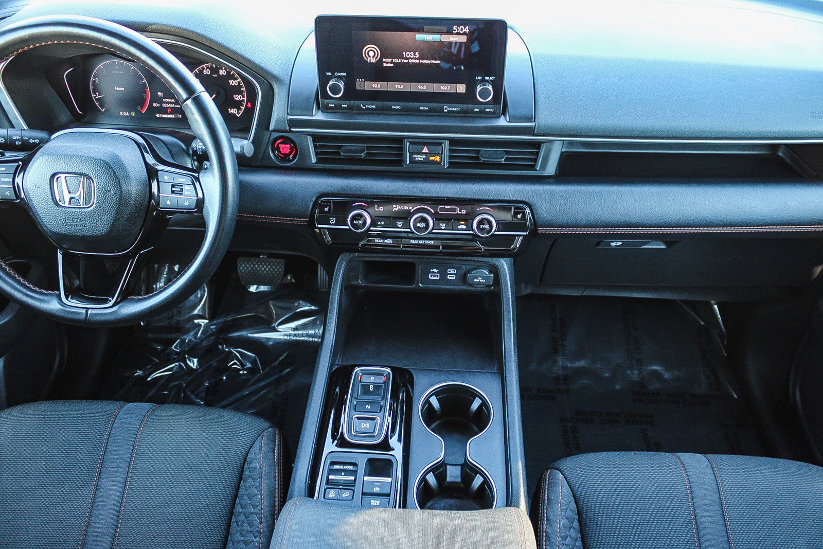 Used 2023 Honda Pilot Sport image 13