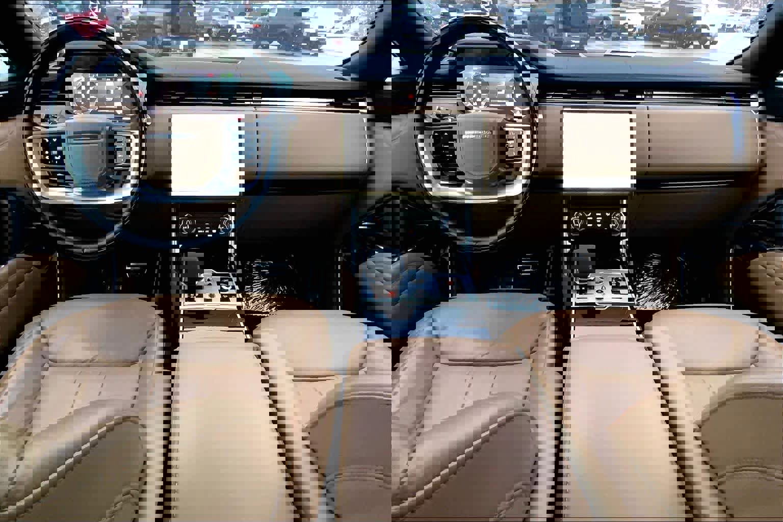 Used 2023 Land Rover Range Rover SE image 14